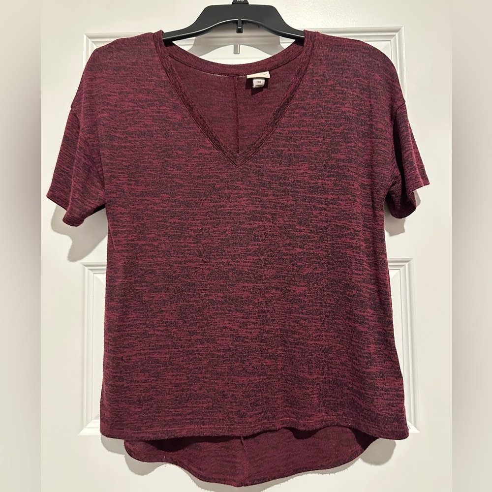 A New Day V-Neck Short Sleeve Top - Maroon XS